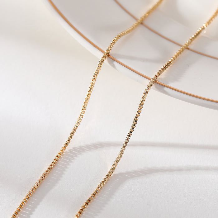 Elegant Gold Chain Necklace with Multicolor Glass Clover Charms - Timeless Jewelry for Women