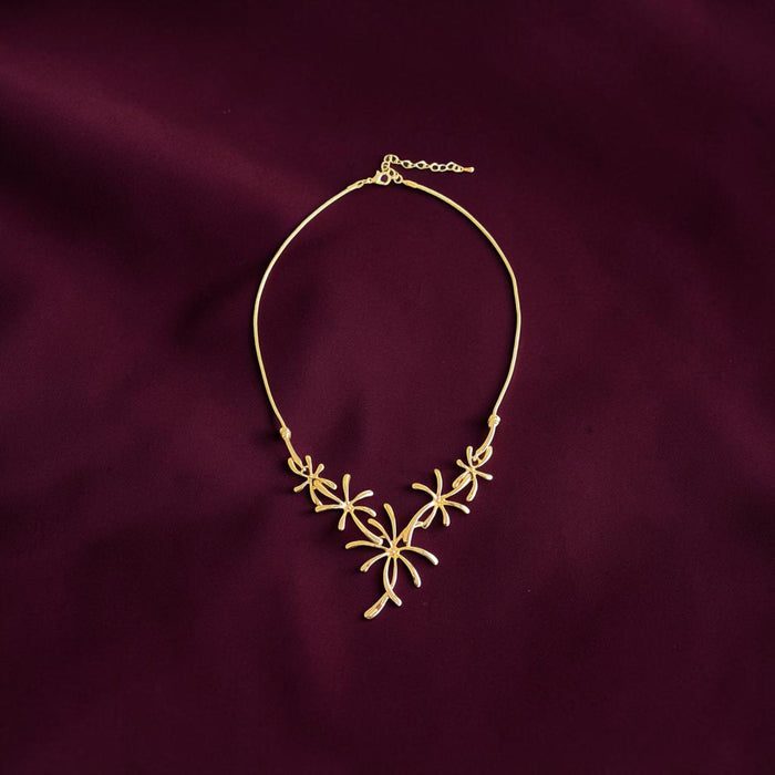 Elegant Gold Floral Necklace – Fashion Jewellery for Women