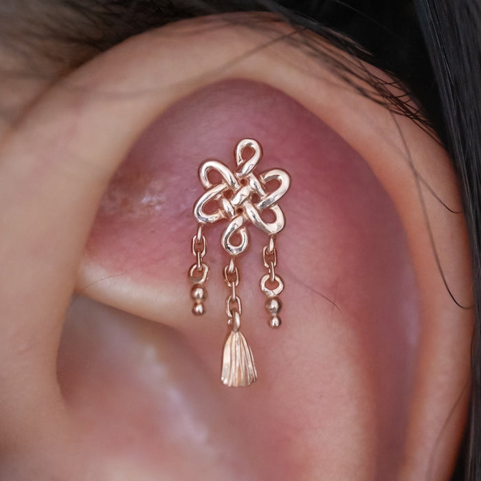 Flat / Faux Rook Piercing