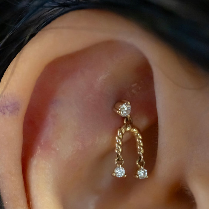 Flat / Faux Rook Piercing