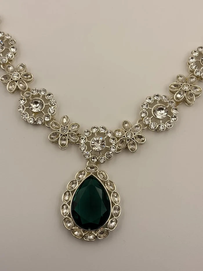 Pannashree Pushp Heavy Bridal Jewellery Necklace Set 4 Piece View 3