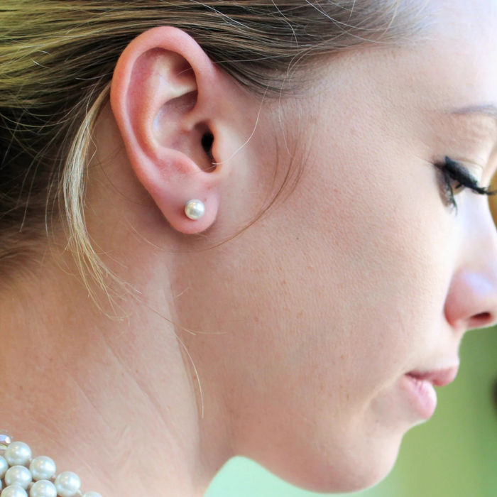 Vivienne 18k White Gold Plated Stud Earrings with Shell Pearls